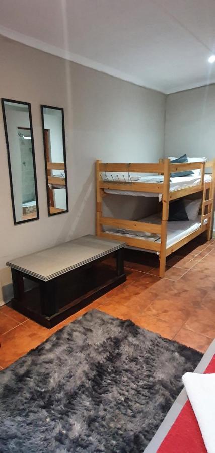 Garden Corner Guesthouse Beaufort West Dış mekan fotoğraf