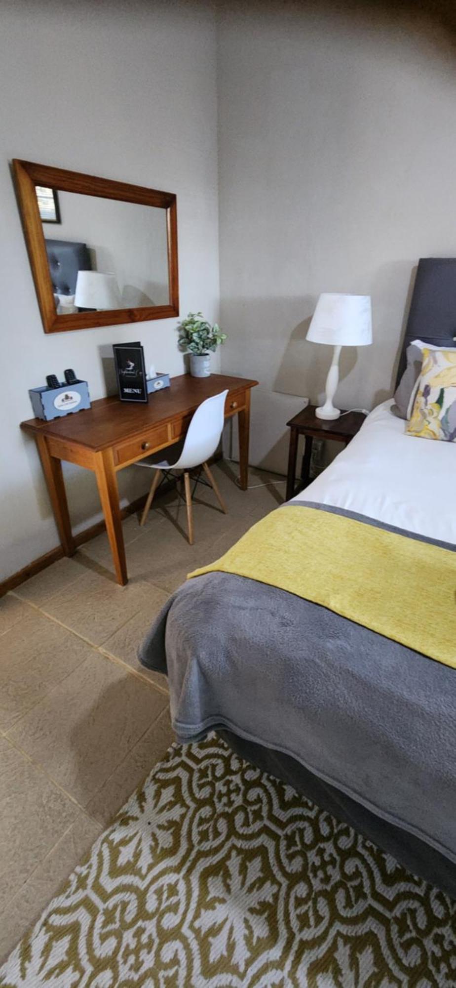 Garden Corner Guesthouse Beaufort West Oda fotoğraf